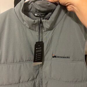 Gilet Travis Mathew homme grand gris fermeture éclair complète haut de